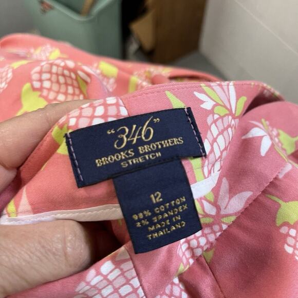 Brooks Brothers 346 Skirt size 12 Pink Green Pineapples Straight Knee Stretch - Picture 9 of 9